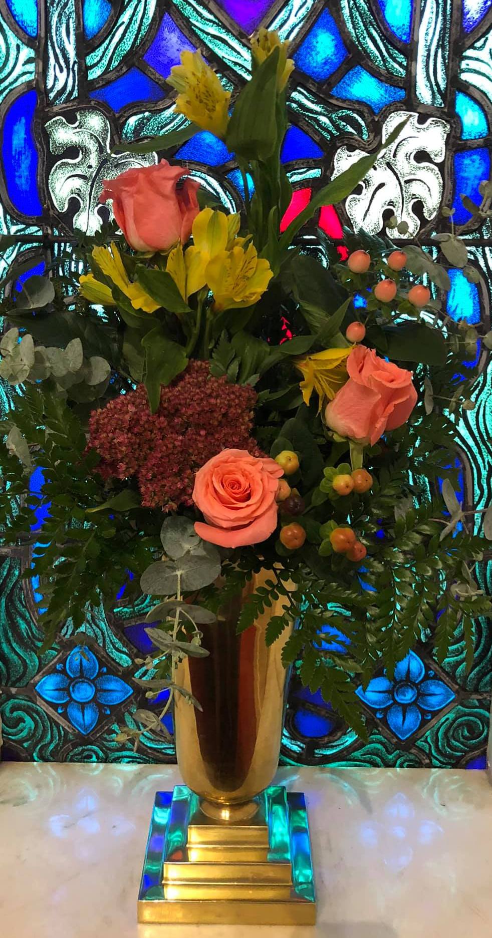 Flowers_Altar_Orange_Roses
