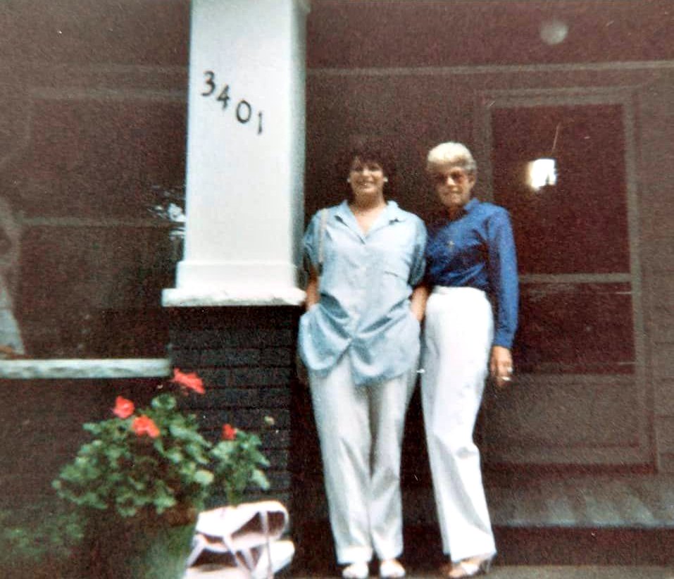 Susan and mother June Cartwright