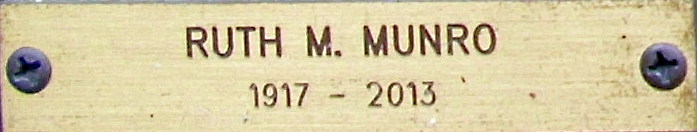 Plate RUTH M MUNRO