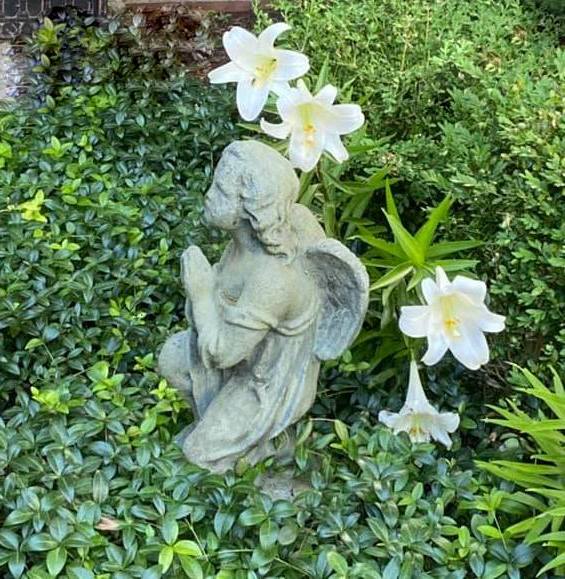 Memorial_Garden_Lilies_Angel